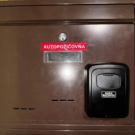 Apartman S Terasou Zvolen Bagian luar foto