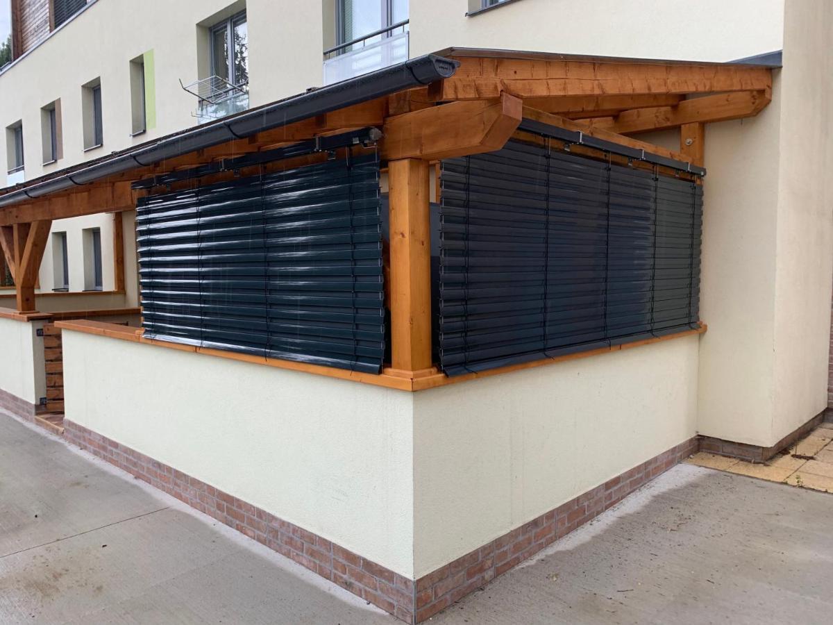 Apartman S Terasou Zvolen Bagian luar foto