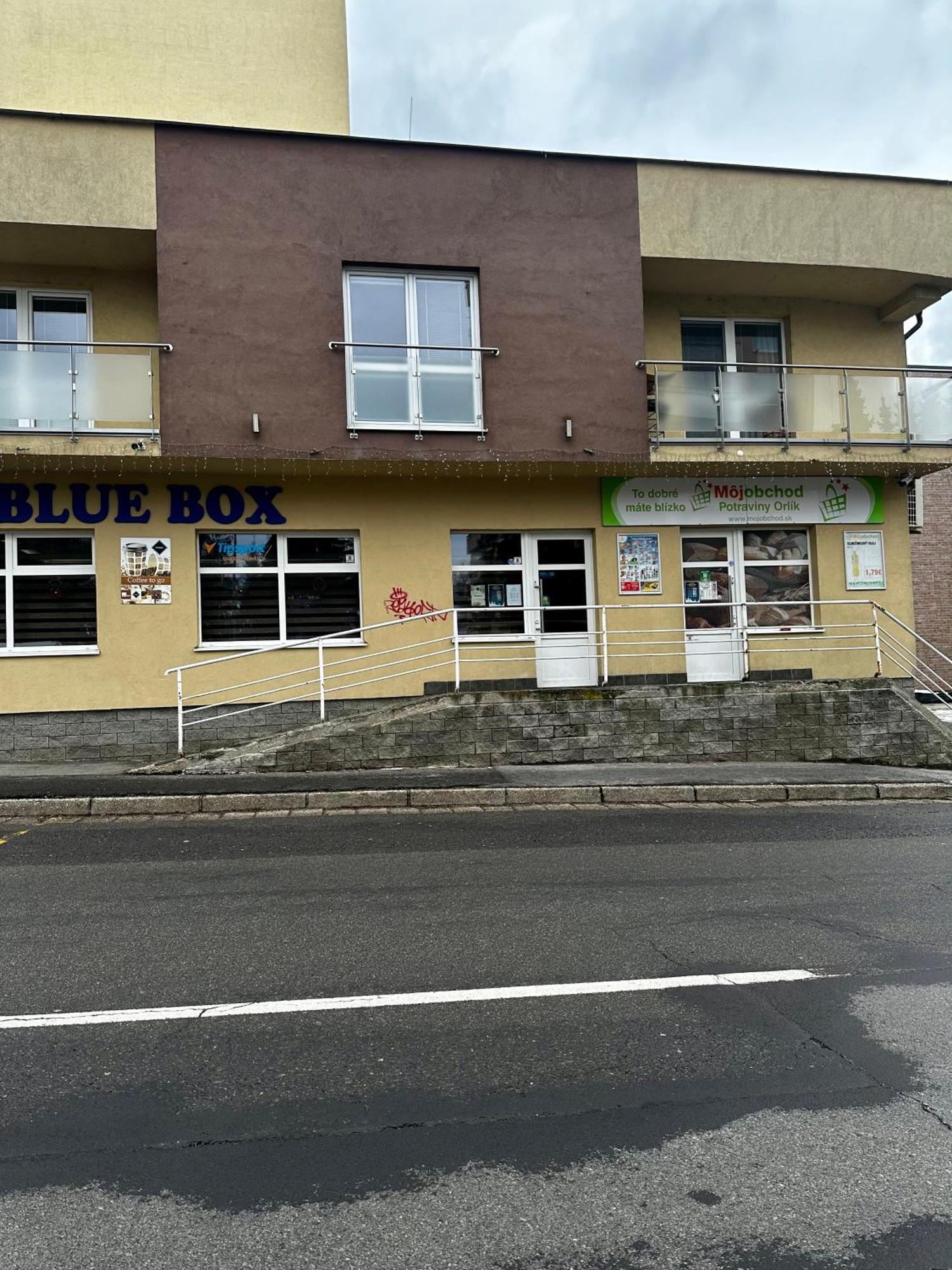 Apartman S Terasou Zvolen Bagian luar foto