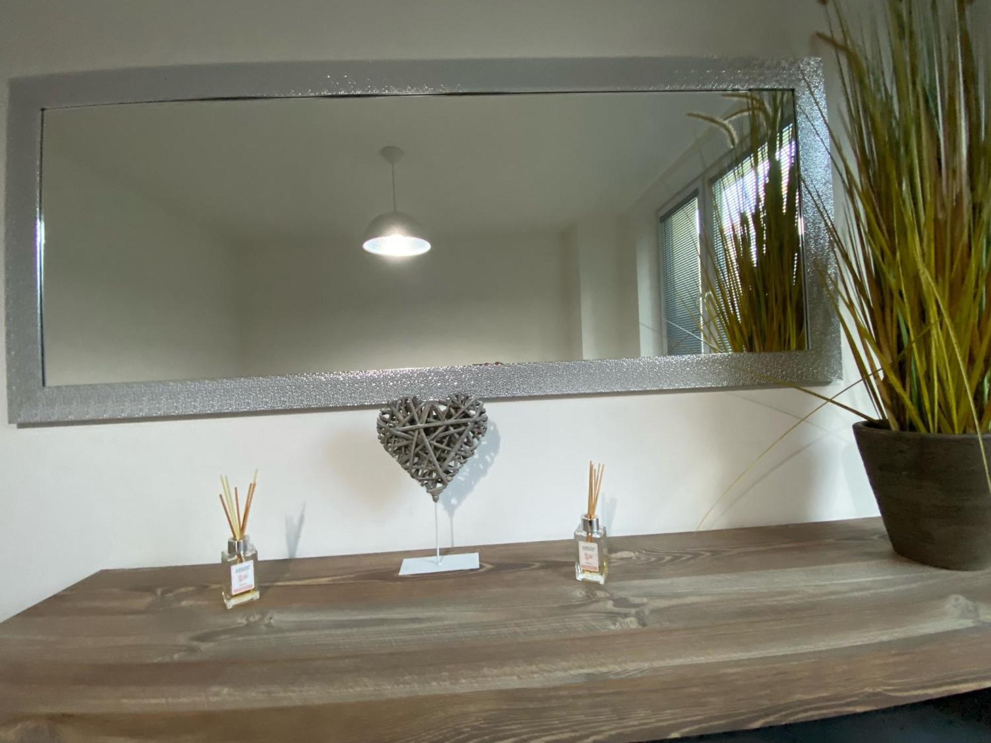 Apartman S Terasou Zvolen Bagian luar foto